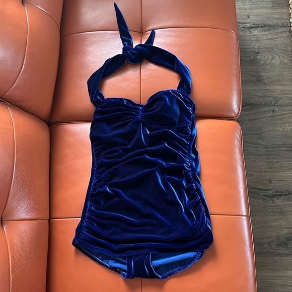 Girl Howdy blue Velvet vintage style bathing suit - Picture 1 of 5